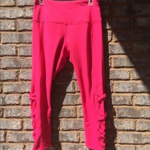 Yogalicious Capri leggings Size Large